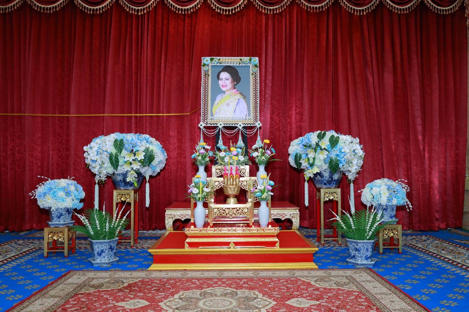 ✨พช.สุรินทร์✨  “Shopping Idea สืบสาน สร้างสรรค์ สานต่อความสำเร็จ “Surin Successful” Season 2” ร่วมพิธีสวดพระอภิธรรม อุทิศถวายพระราชกุศลแด่สมเด็จพระพันปีหลวง