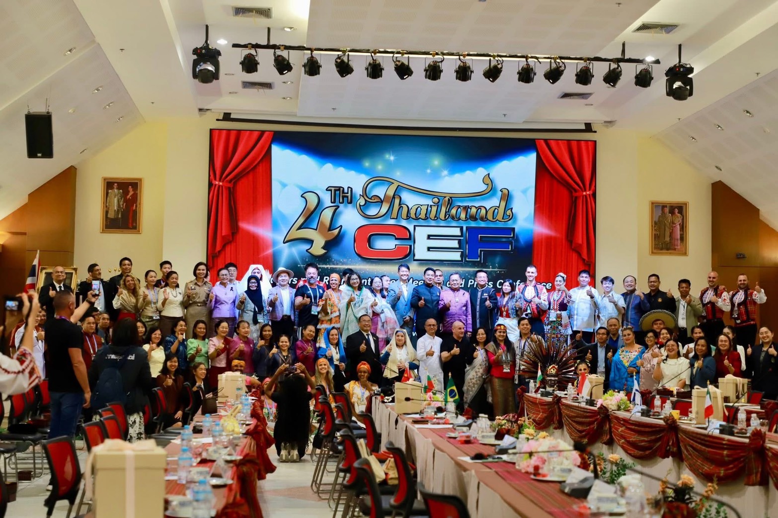 พช.สุรินทร์ ร่วมต้อนรับนักแสดงนานาชาติ จาก 10 ประเทศร่วมแสดงเทศกาลแลกเปลี่ยนวัฒนธรรมนานาชาติ ประจำประเทศไทย ครั้งที่ 4 ณ มหาวิทยาลัยราชภัฏสุรินทร์ 