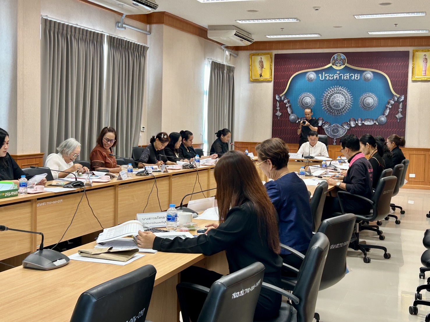 ประชุมคณะคณะอนุกรรมการบริหารงานกองทุนพัฒนาบทบาทสตรี ครั้งที่ 3/2569 ณ ห้องประชุมประคำสวย ชั้น 4 ศาลากลางจังหวัดสุรินทร์